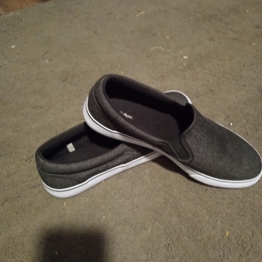 Slip ons